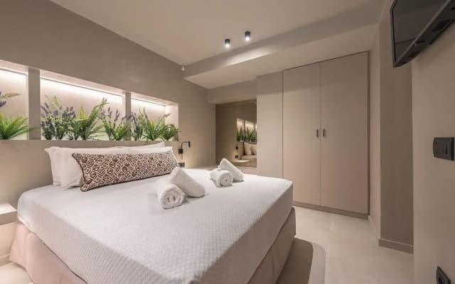 Apollonos 28 Luxury Suites - photo 5