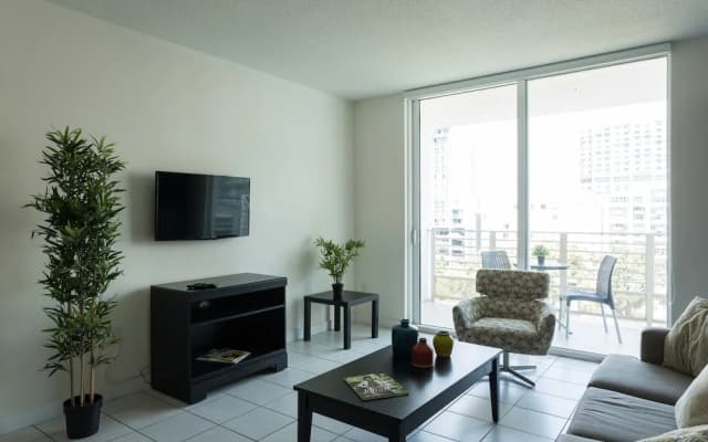 1st Brickell Boutique Residences by Nomad Guru - photo 5