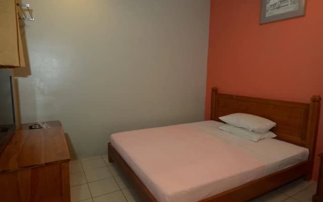 John's Place - photo 2