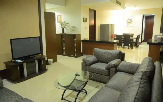 2 Bedrooms Pearl Garden by Travelio - photo 3