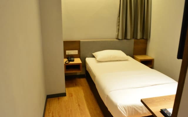 Go Hotel - photo 2