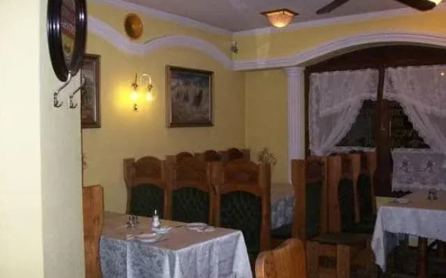 Hotel Krisztina - photo 2