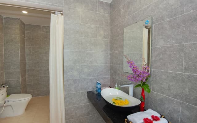 Yellow Daisy Villa - photo 5