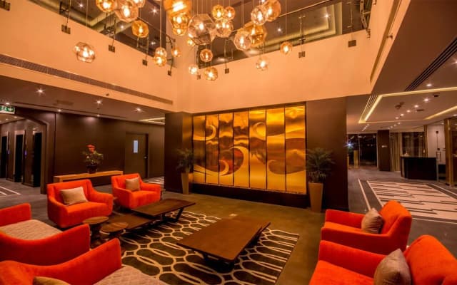 Carnelian Muscat — Airport Hotel - photo 3