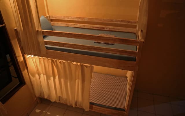 Surfers House - photo 2