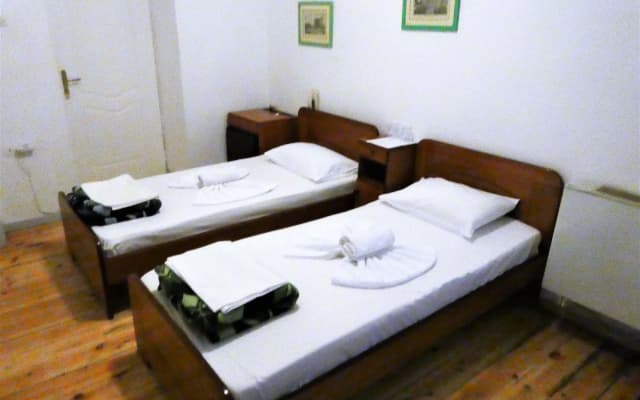Fivos Hotel - Hostel - photo 4