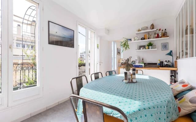 Warm and Homely Duplex Near Montmartre, Fits 5 - photo 5