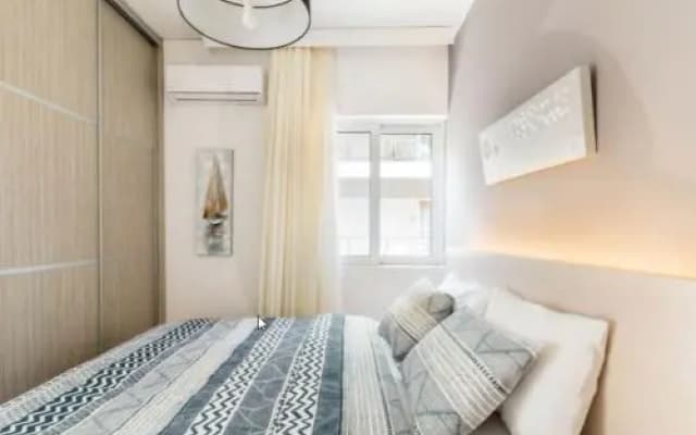 Superb Apartment in Central Athens - photo 2