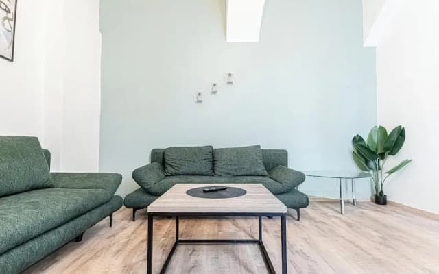Chic 1BR Apartment Near Westbahnhof - photo 3