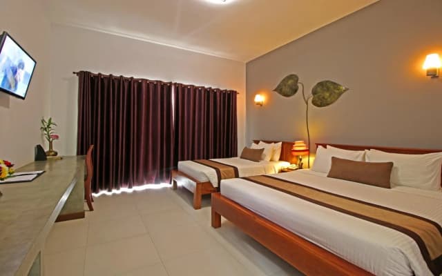 New Riverside Hotel - photo 5