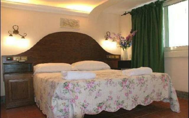 Hotel Okapi - photo 3