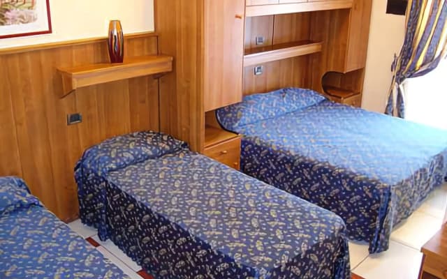 Hotel Mari 2 - photo 5