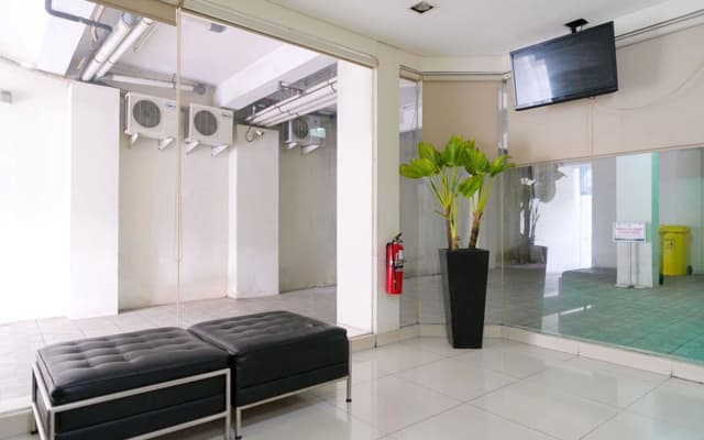 LeGreen Suite Gatot Subroto - photo 4