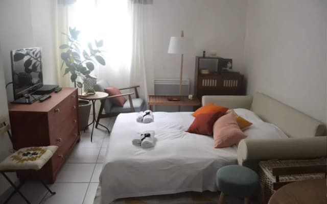 Charming Flat - 6 Mins to Gare Du Nord Metro - photo 3