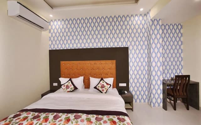 Hotel Continental Plaza - photo 3