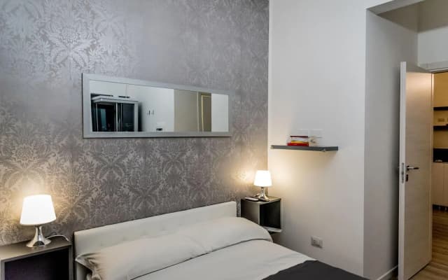 Inside Roma Rooms - photo 2