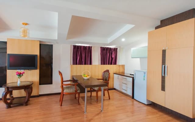 Kemena Hotel - photo 5