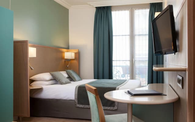 Leonardo Boutique Opera Hotel - photo 4