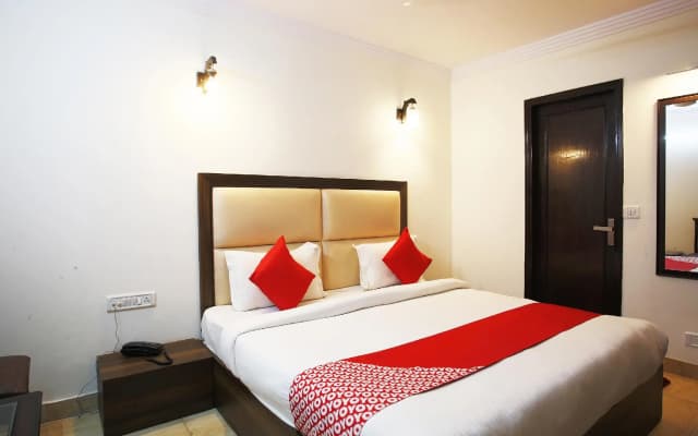 OYO Flagship 29962 South Continental (b&b) - photo 4