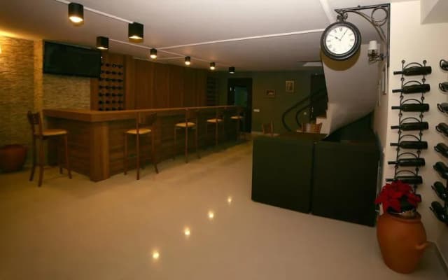 Basilon Hotel - photo 2