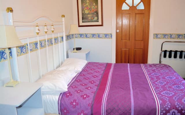 Georgian Court Guest House - photo 4