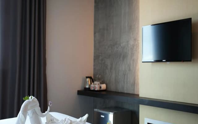 B2 Hotel South Pattaya Premier Hotel - photo 5
