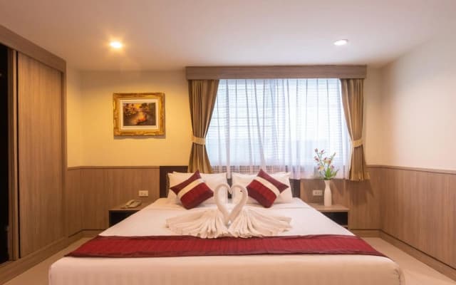 Gusto Hotel Pratunam - photo 3