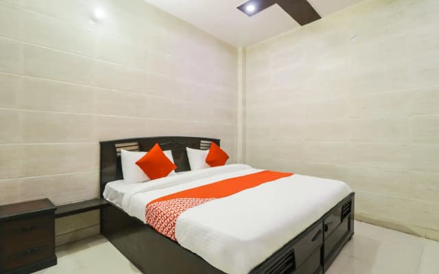 OYO71162 Mayur Palace - photo 2
