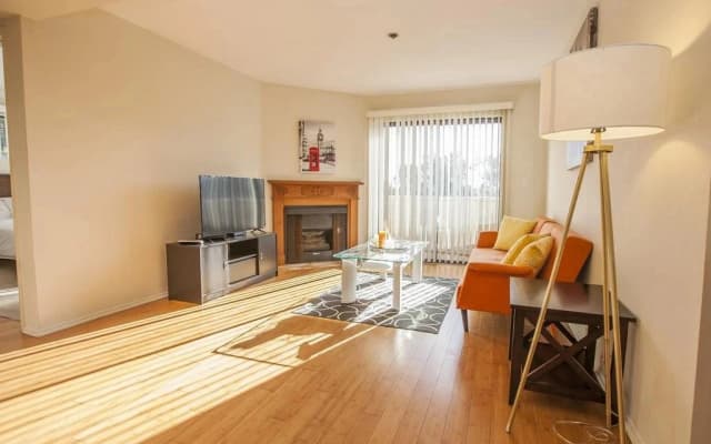Master Housing - Strathmore Regency Apartments - photo 5