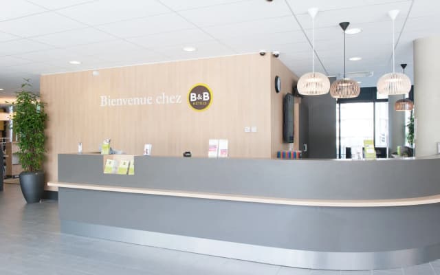 B&B HOTEL Paris Porte des Lilas - photo 2