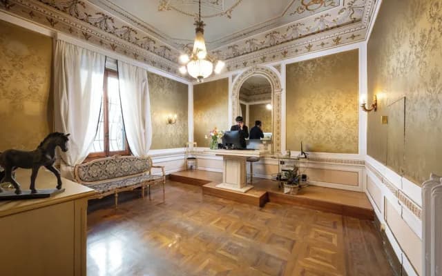 Hotel Palazzo Borghini - photo 2