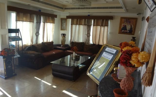 Marina Hotel - photo 2