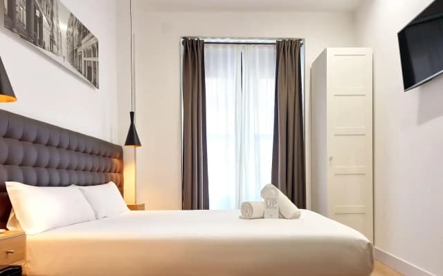 Woohoo Rooms Chueca - photo 3