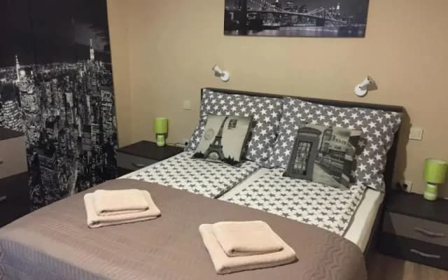 Mandy Rooms - photo 2