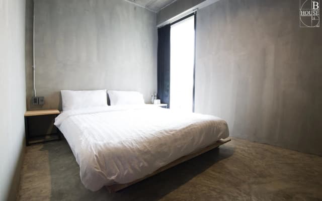 B Arch House - photo 4