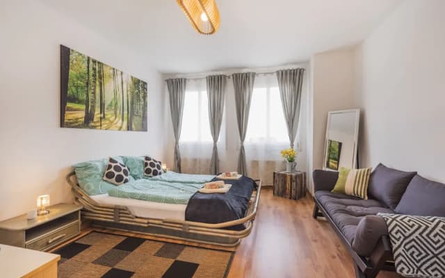 Gierstergasse Apartment Near Downtown - photo 2