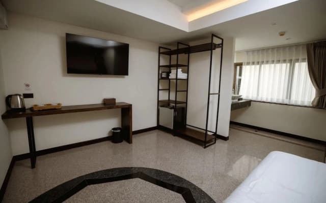 The Wang Yaowarat Hotel - photo 5