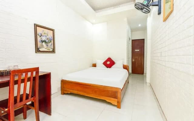 OYO 604 Queen Hotel - photo 2