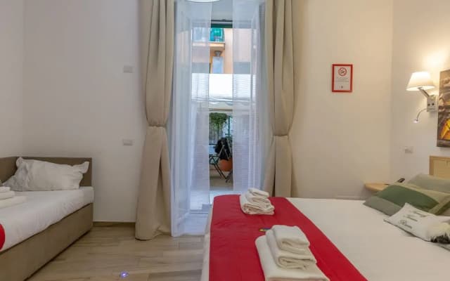 Flatinrome Trastevere Deluxe Rooms - photo 5