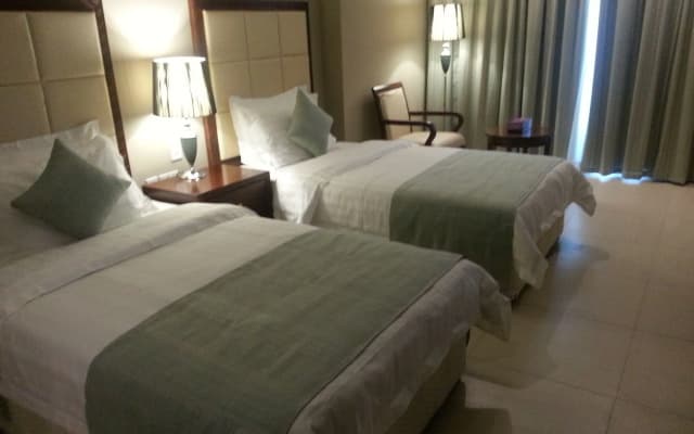 Muscat Inn Hotel - photo 4