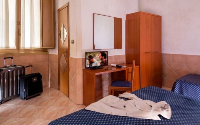 Hotel Ciao - photo 4