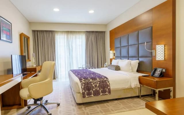 Levatio Hotel & Suites - photo 2