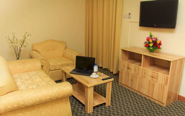Nova Park Hotel - photo 5