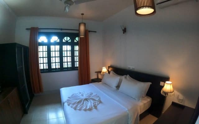 Twilight Inn - photo 4
