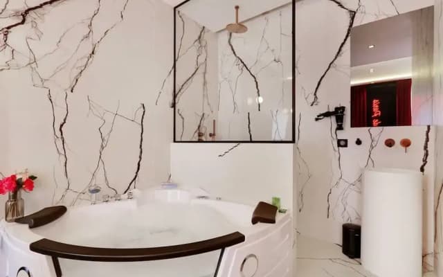 Luxurious Suite With AC Le Marais Beaubourg - photo 4