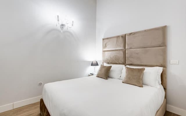 Spanish Queen Apartment - photo 3