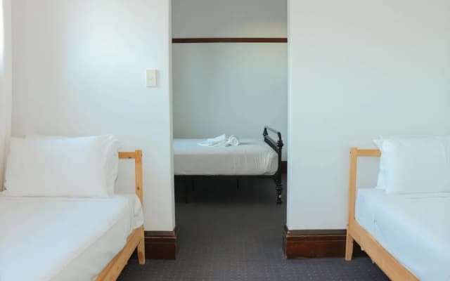 Charing Cross Hotel - photo 2