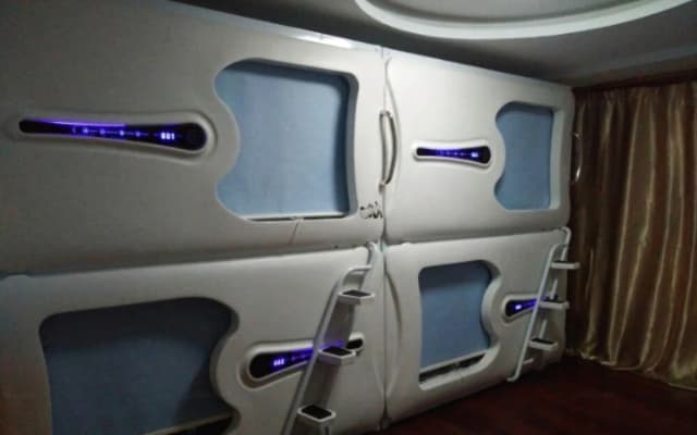 Full Cabin Hostel - photo 3