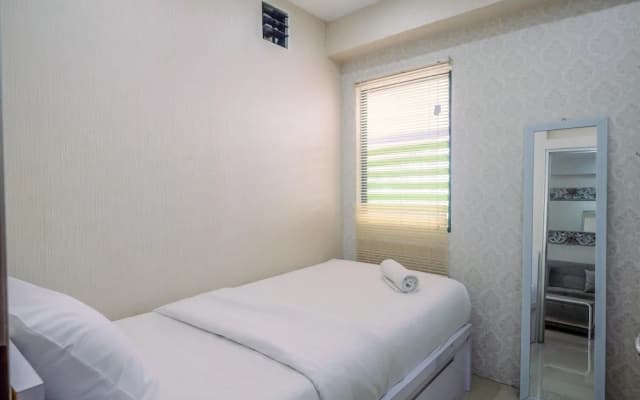 Simple And Cozy Living 2Br At Cibubur Village Apartment - photo 3