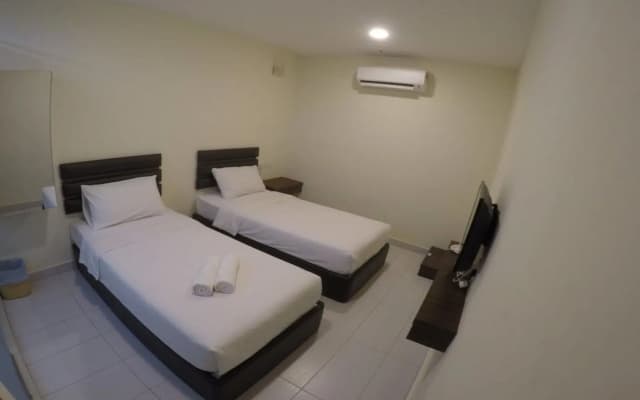 Collection O Yong Peng Near Dataran Gemilang Formerly H3 Hotel - photo 2